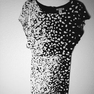 White House Black Market Dress Black and White